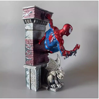 Spider-Man Holding On A Wall 1/8 Figure