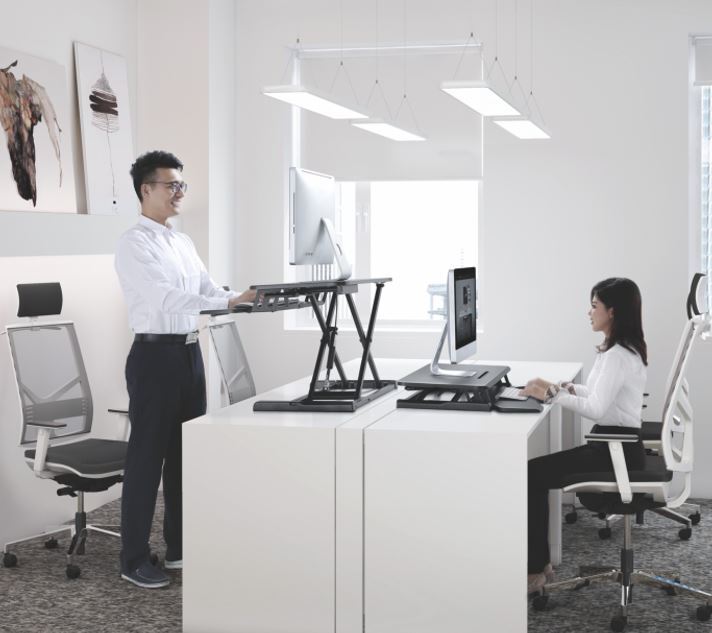 Brateck Gas Spring Sit Stand Desk Converter with Keyboard Tray