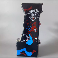 Spider-Man Holding On A Wall 1/8 Figure